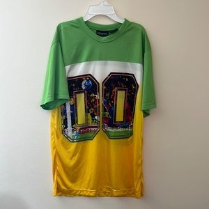 No Boundaries soccer shirt. Men’s size medium